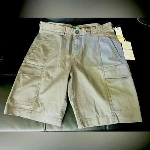 TOMMY BAHAMA SHORTS SIZE 30 NWT 
MENS SIZE